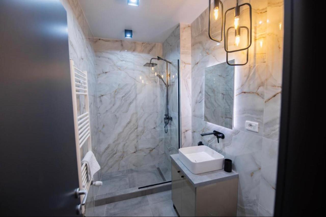Casa Doner Rooms Κραϊόβα Εξωτερικό φωτογραφία