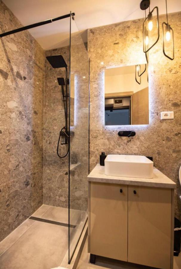 Casa Doner Rooms Κραϊόβα Εξωτερικό φωτογραφία